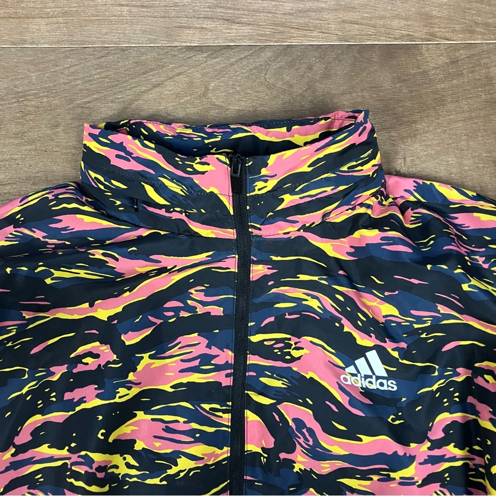 Adidas Women’s Size XS Windbreaker Bomber Jacket Camo Adjustable Pink Yellow - Picture 16 of 16